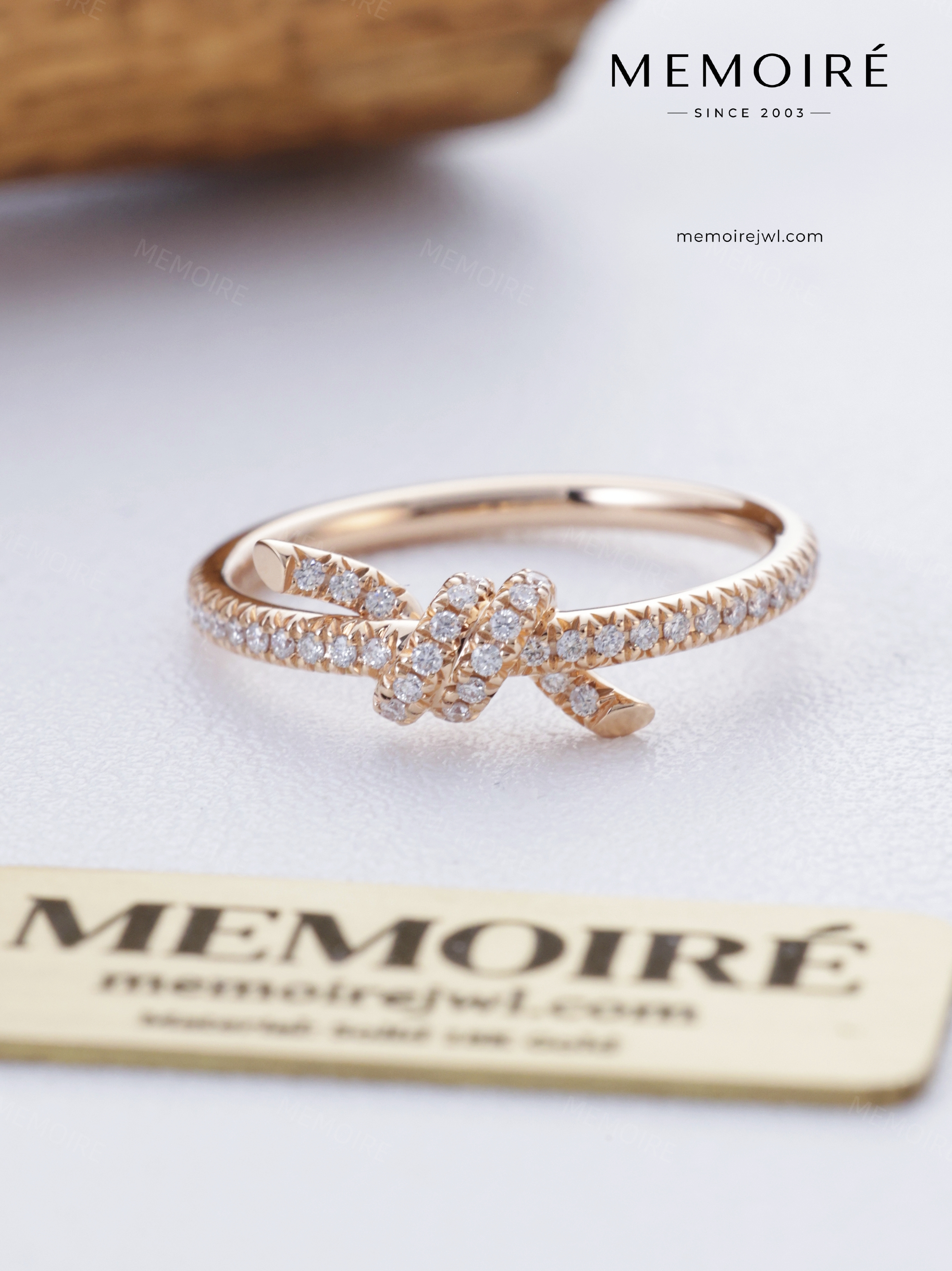MEMOIRÉ 18K Rose Gold Pavé Diamond Knot Ring